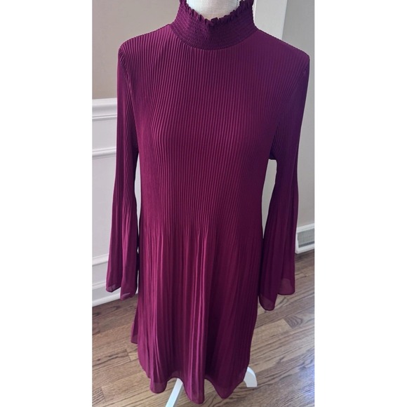 Grey & Gray Women's Sz 8 Mock Ruffle Neck Pleated Dress Maroon - Picture 2 of 10